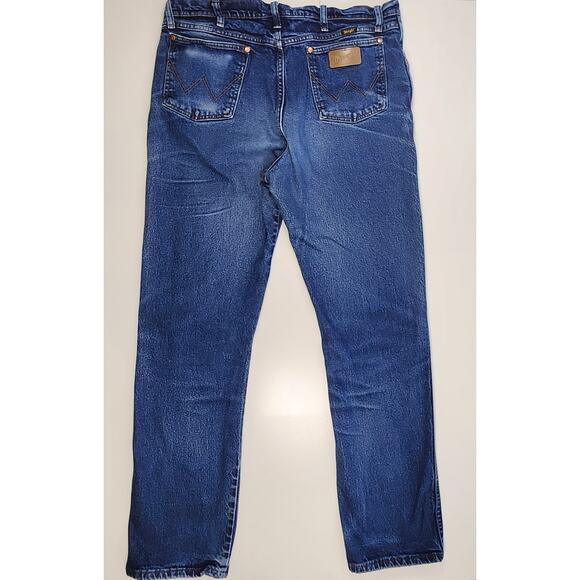 Wrangler Men’s 38x34 Straight Leg Jeans Medium Wash Distressed Y2K - Picture 10 of 11